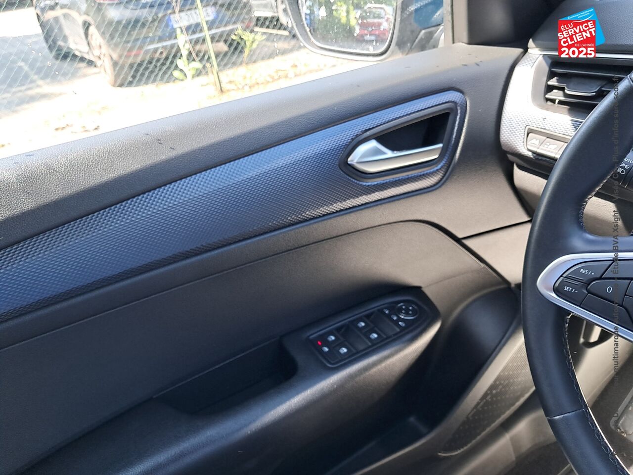 Véhicule d'occasion RENAULT ARKANA 1.3 TCE MILD HYBRID 140CH EVOLUTION EDC -22 chez Toyota Verdun