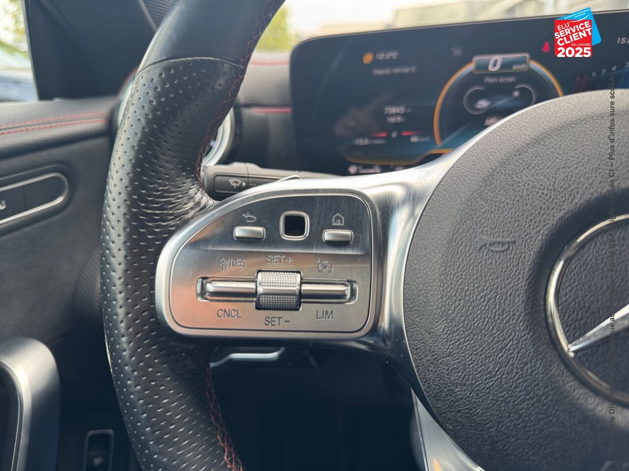 Véhicule d'occasion MERCEDES-BENZ CLA 45 AMG S 421CH 4MATIC+ 8G-DCT SPEEDSHIFT AMG chez Renault Saint-Louis