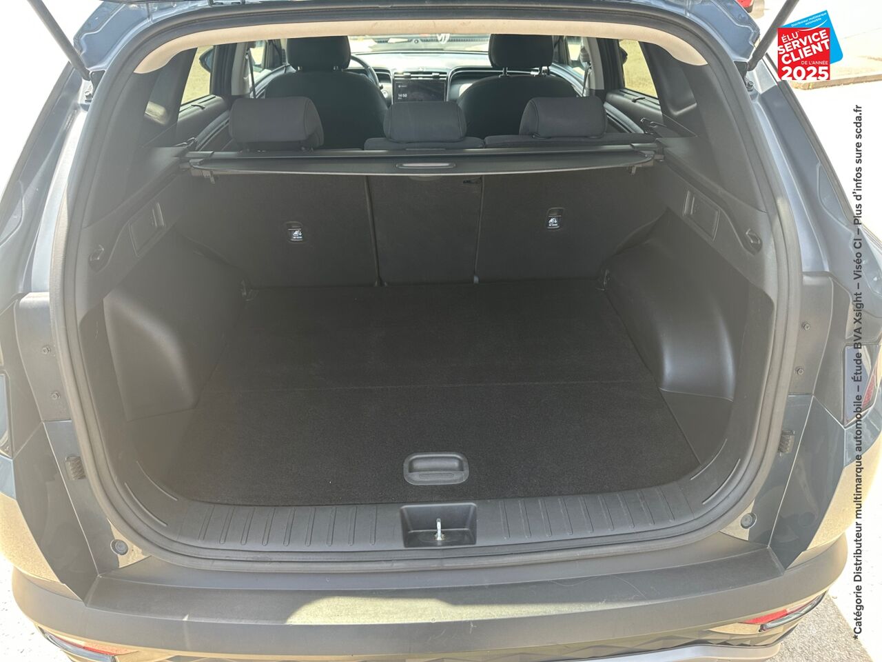 Véhicule d'occasion HYUNDAI TUCSON 1.6 CRDI 136CH HYBRID 48V CREATIVE chez Peugeot Hirson