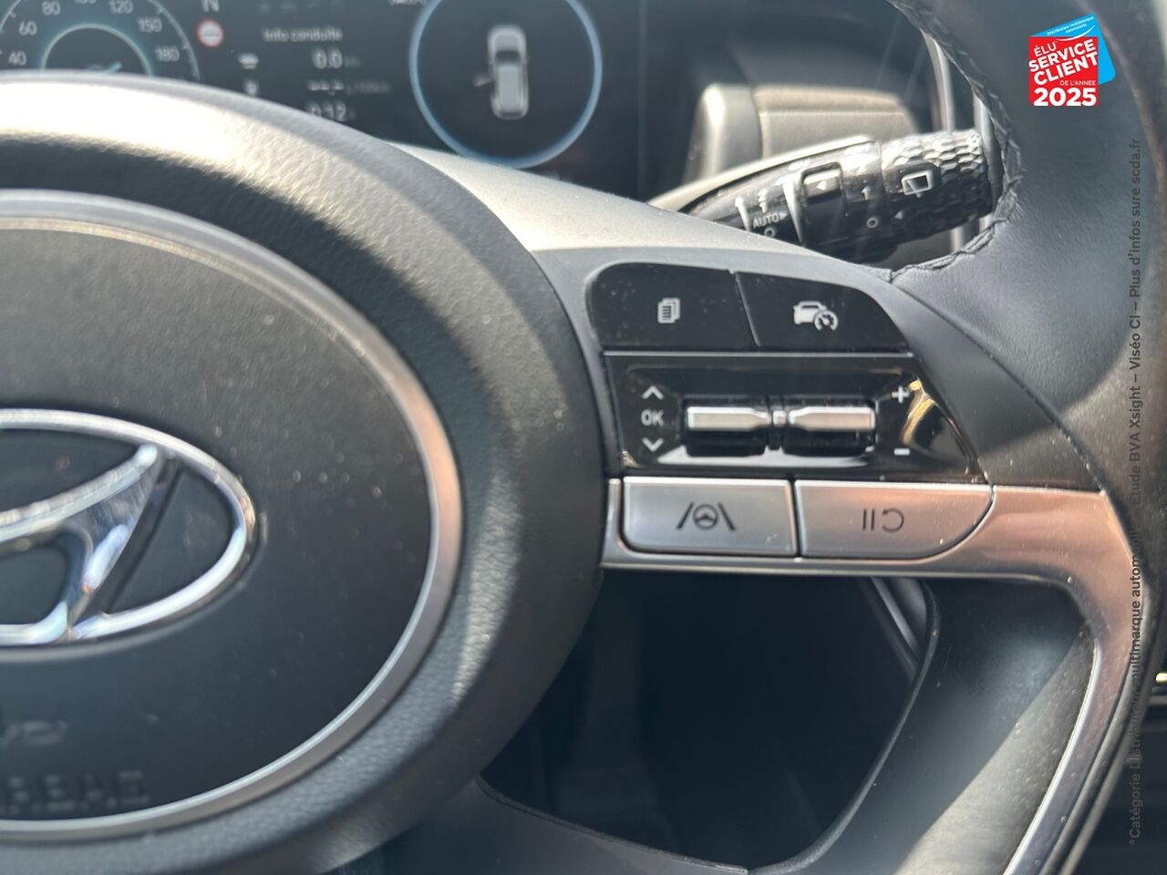 Véhicule d'occasion HYUNDAI TUCSON 1.6 CRDI 136CH HYBRID 48V CREATIVE chez Peugeot Hirson