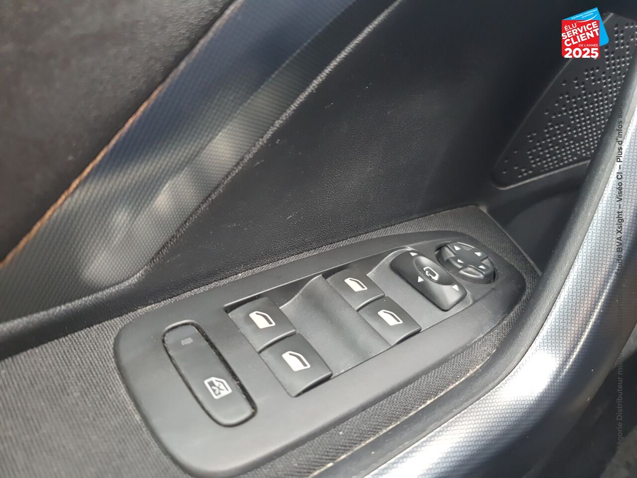 Véhicule d'occasion PEUGEOT 2008 1.2 PURETECH 110CH E6.C ALLURE SS EAT6 chez Renault Saint-Louis