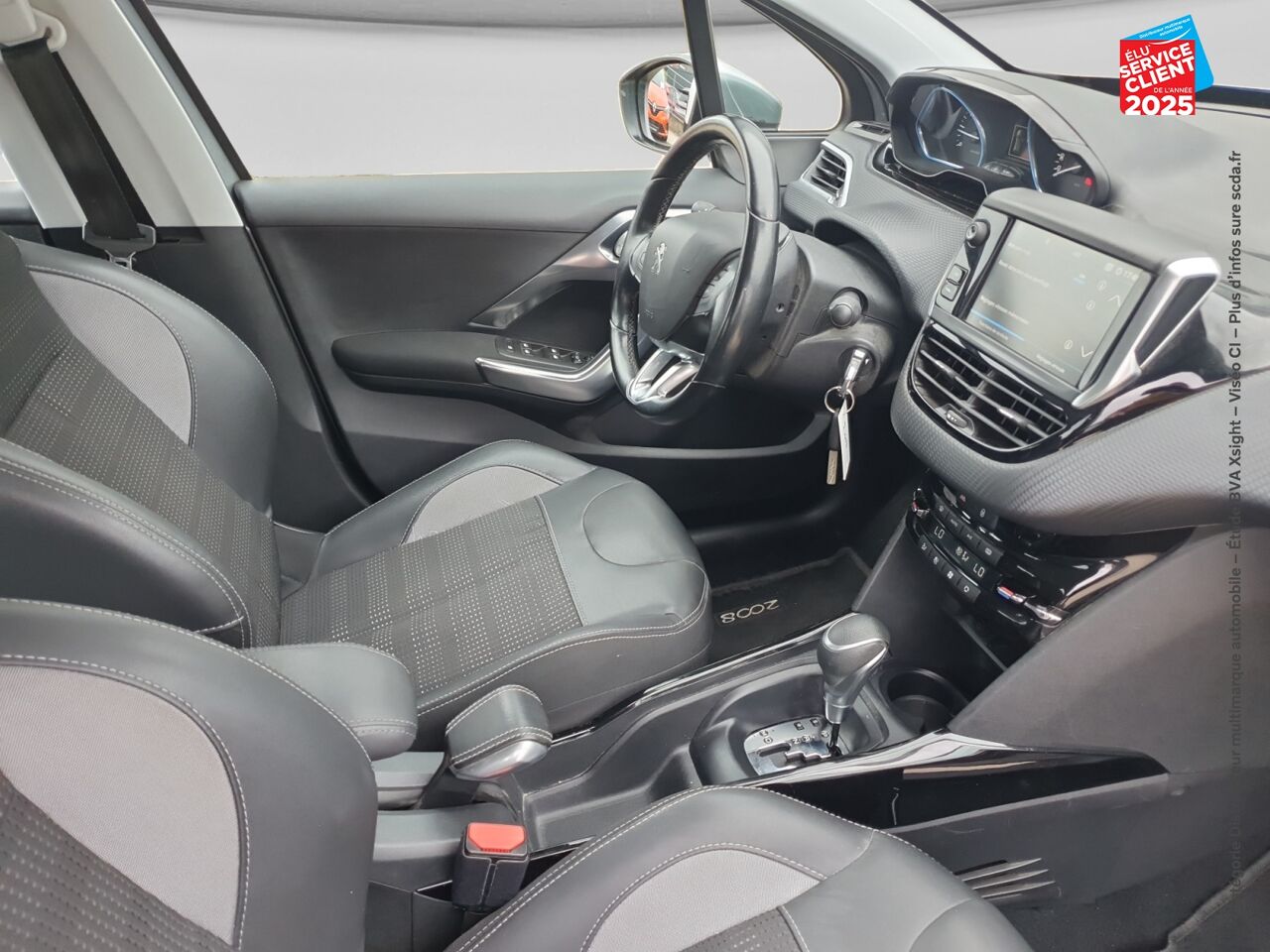 Véhicule d'occasion PEUGEOT 2008 1.2 PURETECH 110CH E6.C ALLURE SS EAT6 chez Renault Saint-Louis