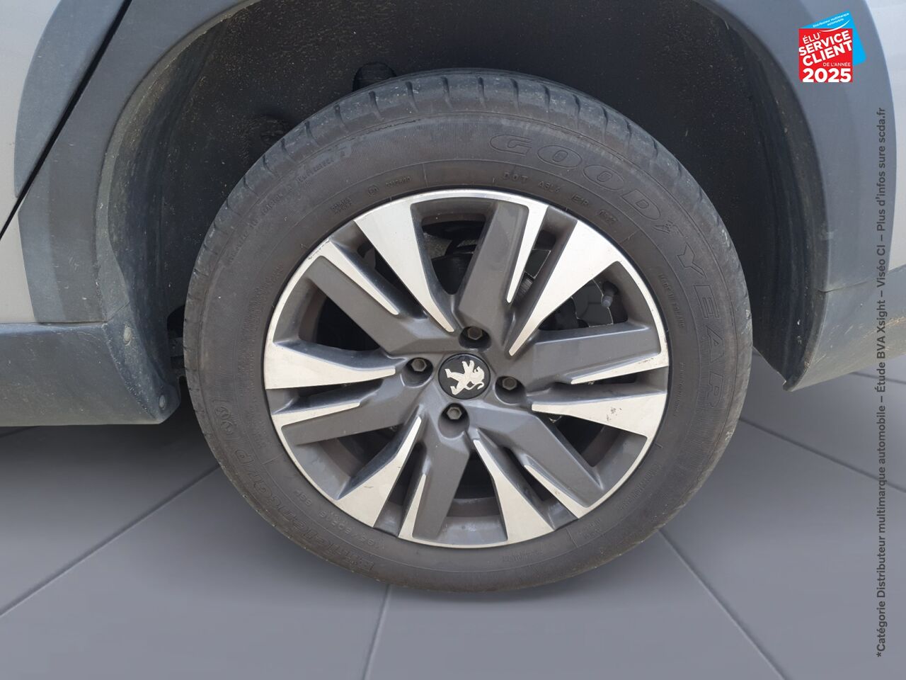 Véhicule d'occasion PEUGEOT 2008 1.2 PURETECH 110CH E6.C ALLURE SS EAT6 chez Renault Saint-Louis