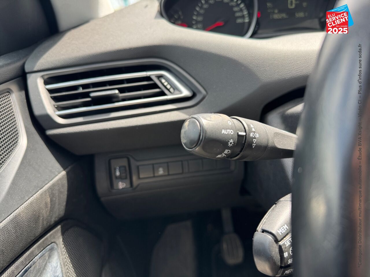 Véhicule d'occasion PEUGEOT 308 AFFAIRE 1.5 BLUEHDI 100CH S/S PREMIUM PACK chez Opel Verdun