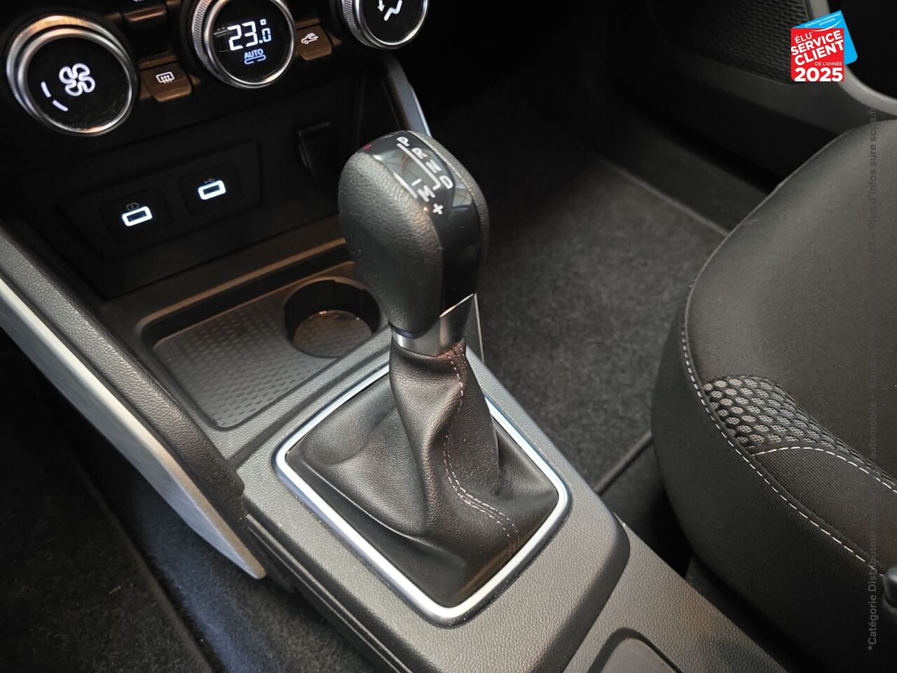 Véhicule d'occasion DACIA DUSTER 1.3 TCE 150CH FAP PRESTIGE 4X2 EDC CAMERA chez Toyota Thionville