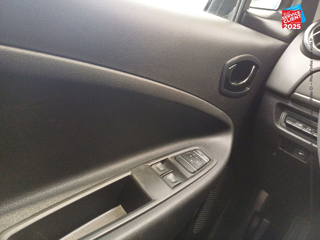 Véhicule d'occasion RENAULT ZOE E-TECH LIFE CHARGE NORMALE R110 ACHAT INTEGRAL - 21 chez Opel Verdun