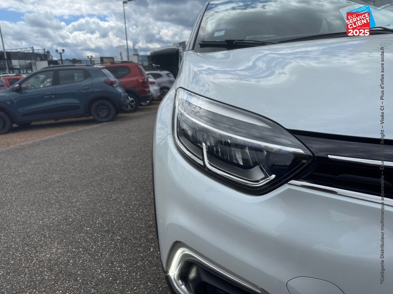Véhicule d'occasion RENAULT CAPTUR 1.2 TCE 120CH ENERGY INTENS chez Renault Saint-Louis