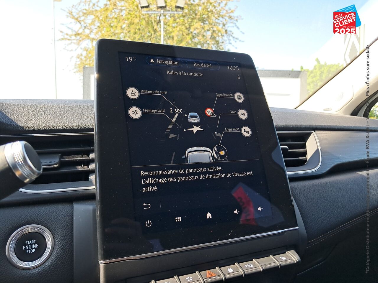 Véhicule d'occasion RENAULT CAPTUR 1.6 E-TECH PLUG-IN 160CH INITIALE PARIS GPS CAMERA chez Renault Sélestat