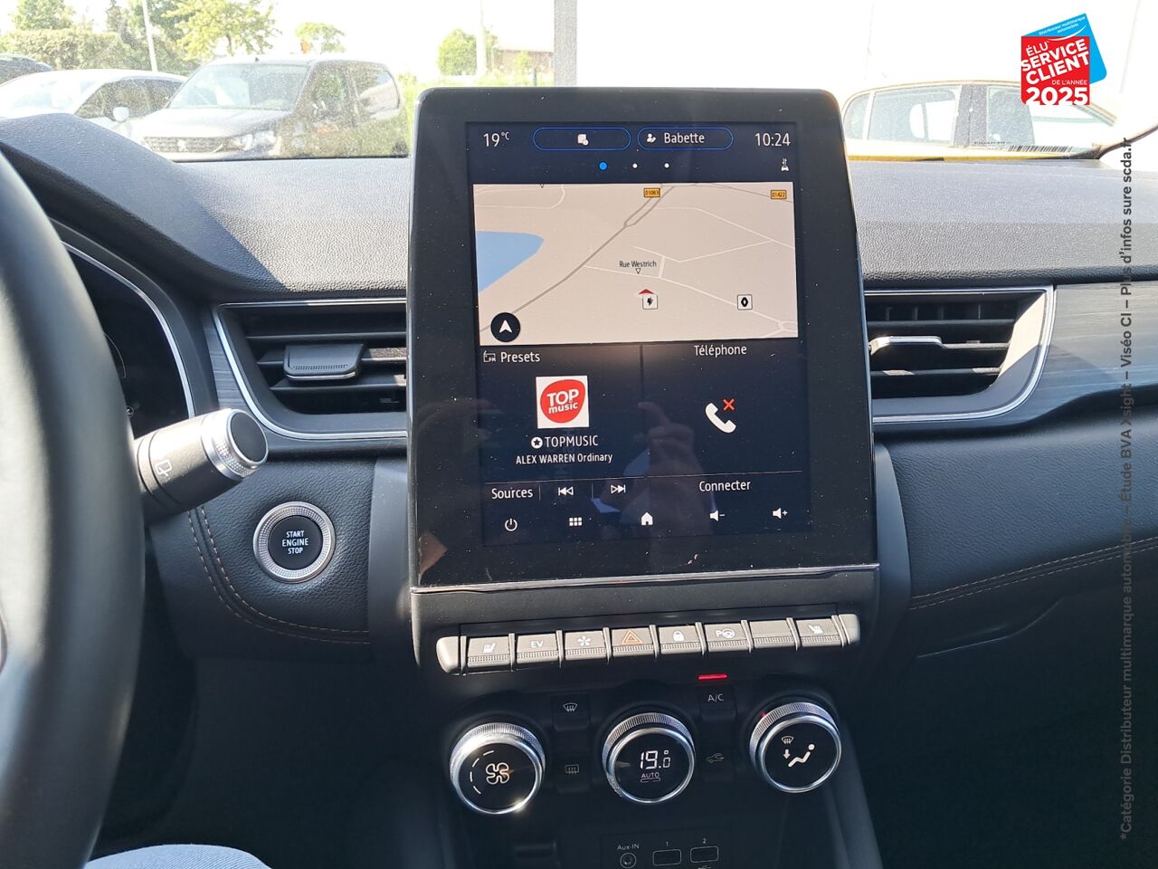 Véhicule d'occasion RENAULT CAPTUR 1.6 E-TECH PLUG-IN 160CH INITIALE PARIS GPS CAMERA chez Renault Sélestat