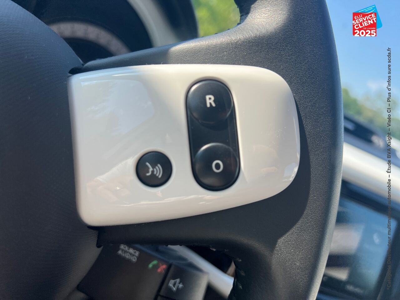 Véhicule d'occasion RENAULT TWINGO E-TECH ELECTRIC INTENS R80 ACHAT INTEGRAL - 21 chez Toyota Thionville