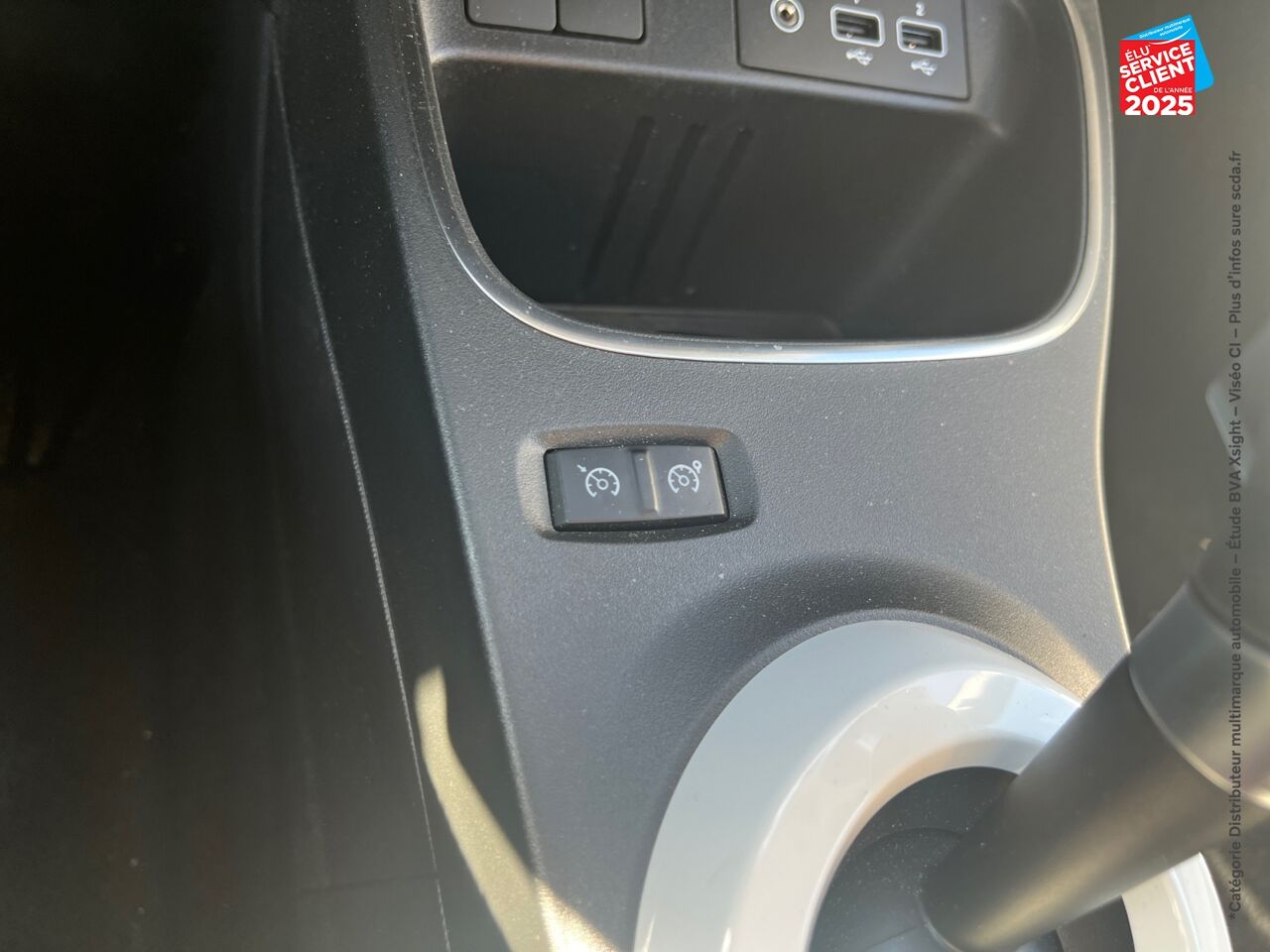 Véhicule d'occasion RENAULT TWINGO E-TECH ELECTRIC INTENS R80 ACHAT INTEGRAL - 21 chez Toyota Thionville