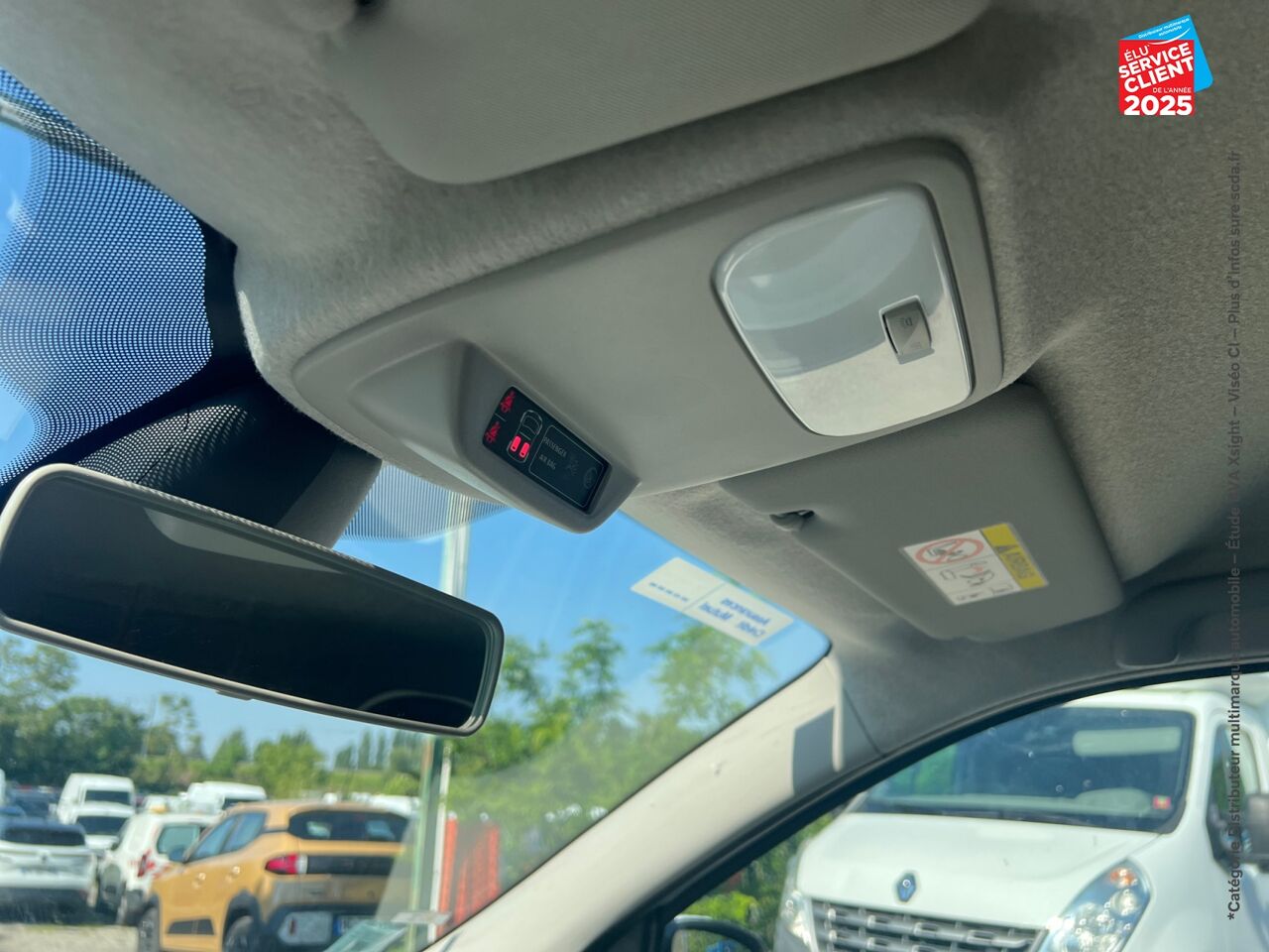 Véhicule d'occasion RENAULT TWINGO E-TECH ELECTRIC INTENS R80 ACHAT INTEGRAL - 21 chez Toyota Thionville