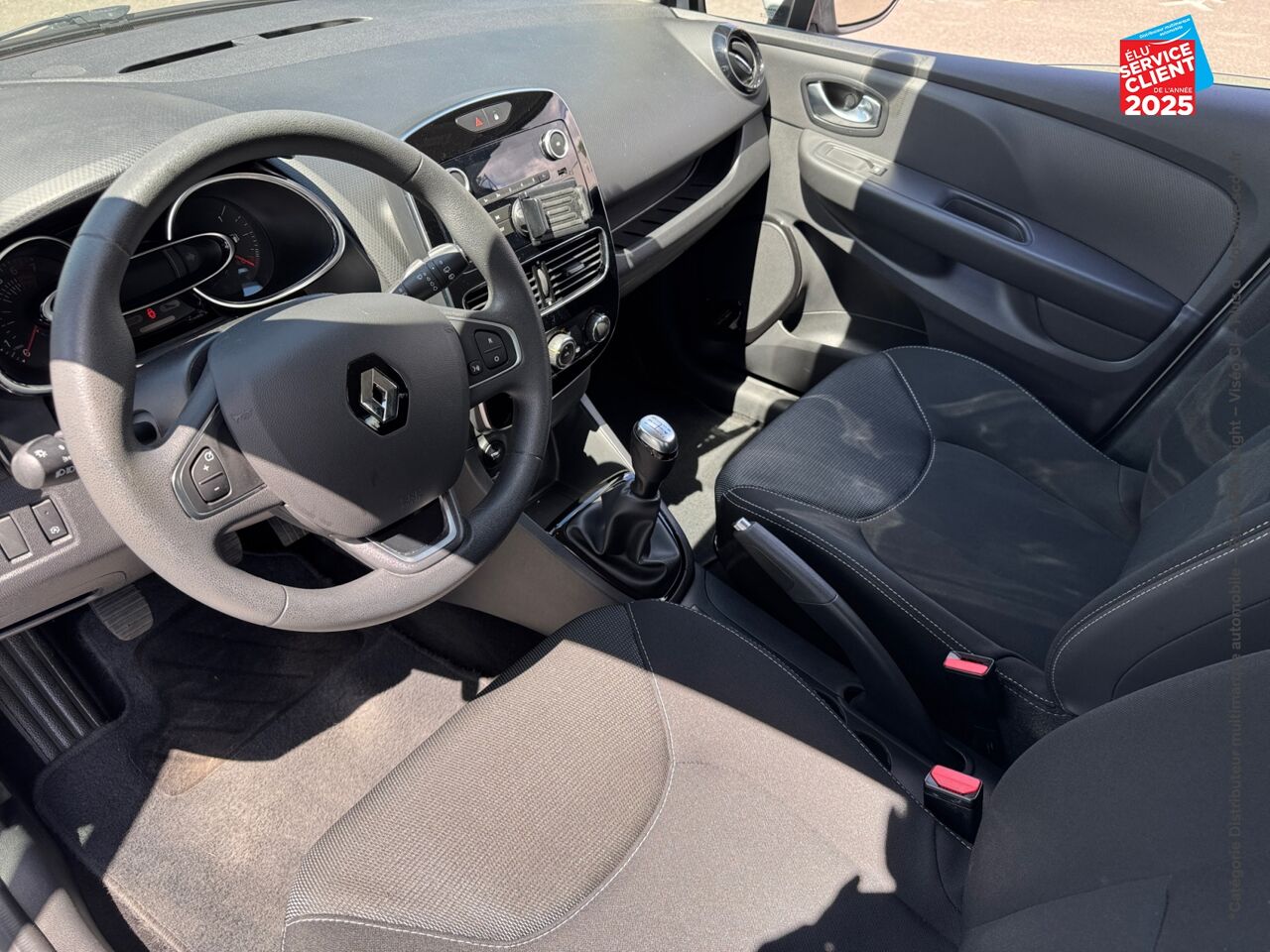 Véhicule d'occasion RENAULT CLIO 0.9 TCE 75CH GENERATION 5P EURO6C chez Toyota Verdun