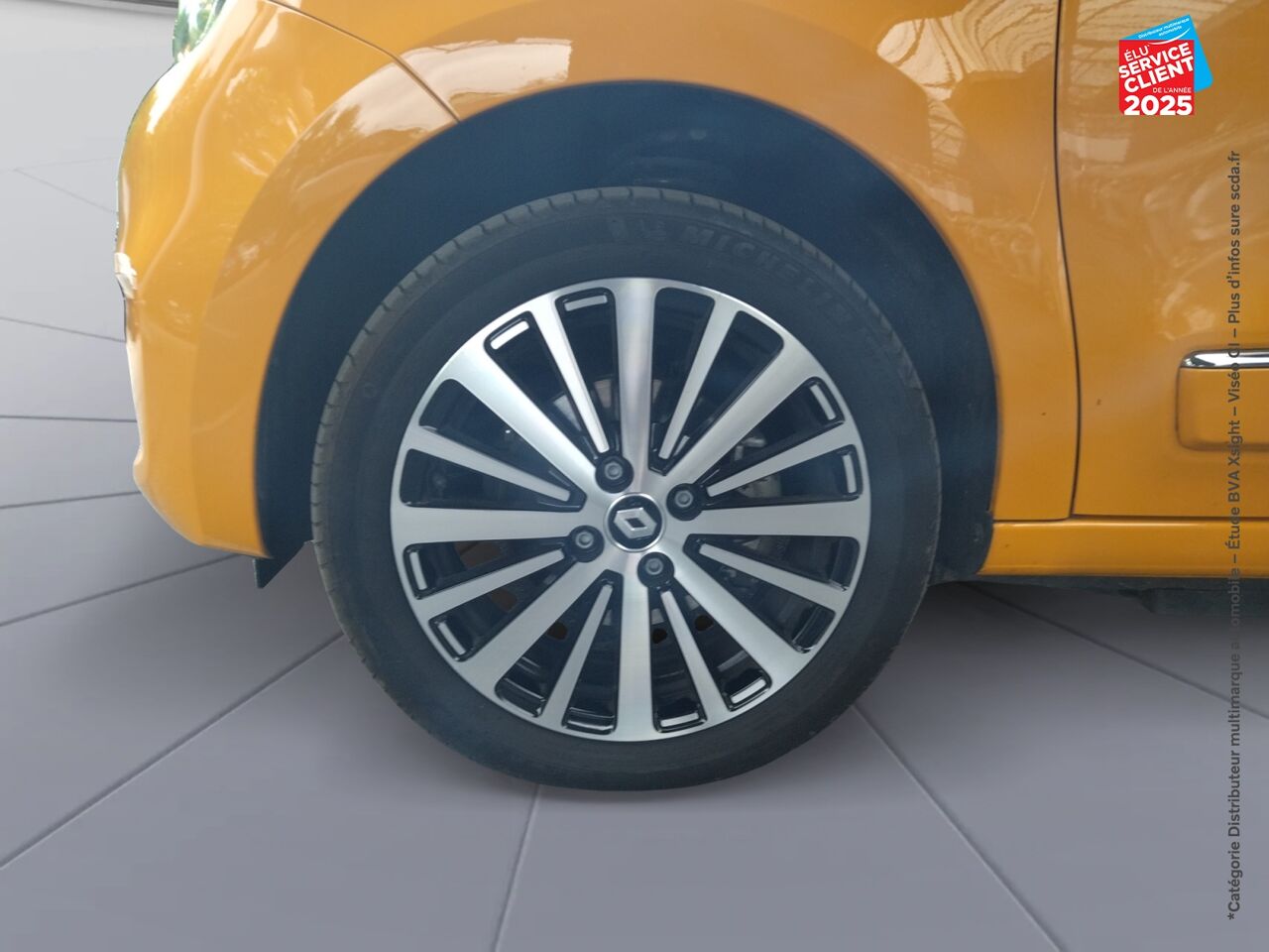 Véhicule d'occasion RENAULT TWINGO E-TECH ELECTRIC TECHNO R80 ACHAT INTEGRAL chez Toyota Thionville