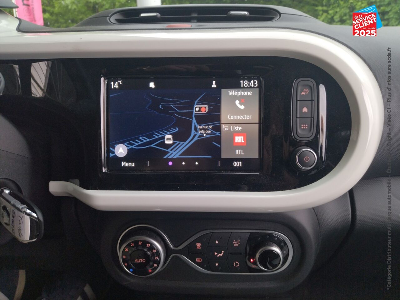 Véhicule d'occasion RENAULT TWINGO E-TECH ELECTRIC TECHNO R80 ACHAT INTEGRAL chez Toyota Thionville