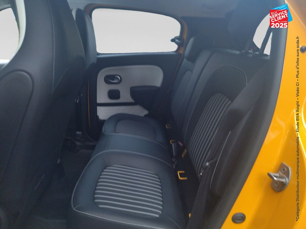 Véhicule d'occasion RENAULT TWINGO E-TECH ELECTRIC TECHNO R80 ACHAT INTEGRAL chez Toyota Thionville