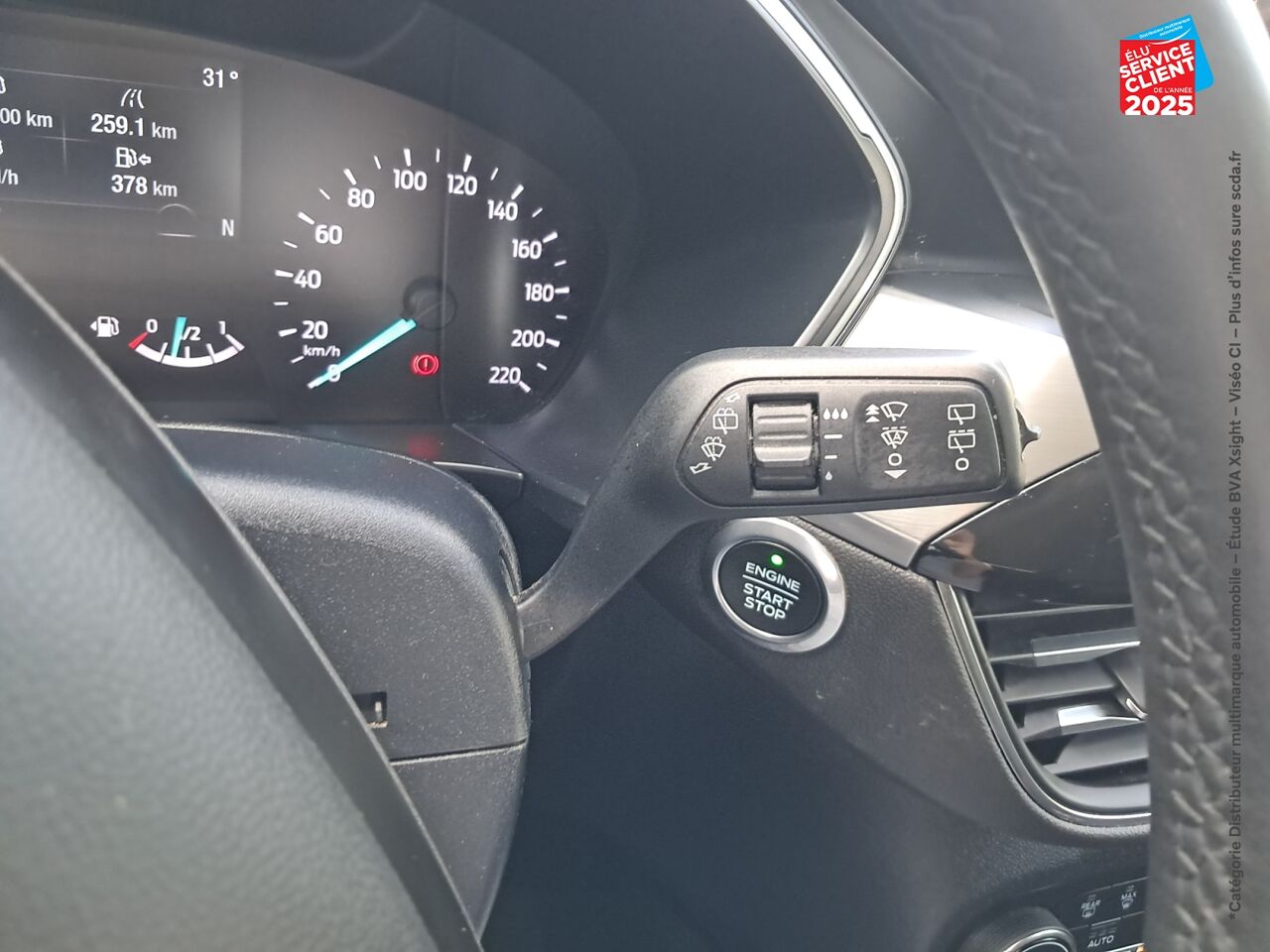 Véhicule d'occasion FORD KUGA 2.0 ECOBLUE 150CH MHEV TITANIUM chez Hyundai Epernay