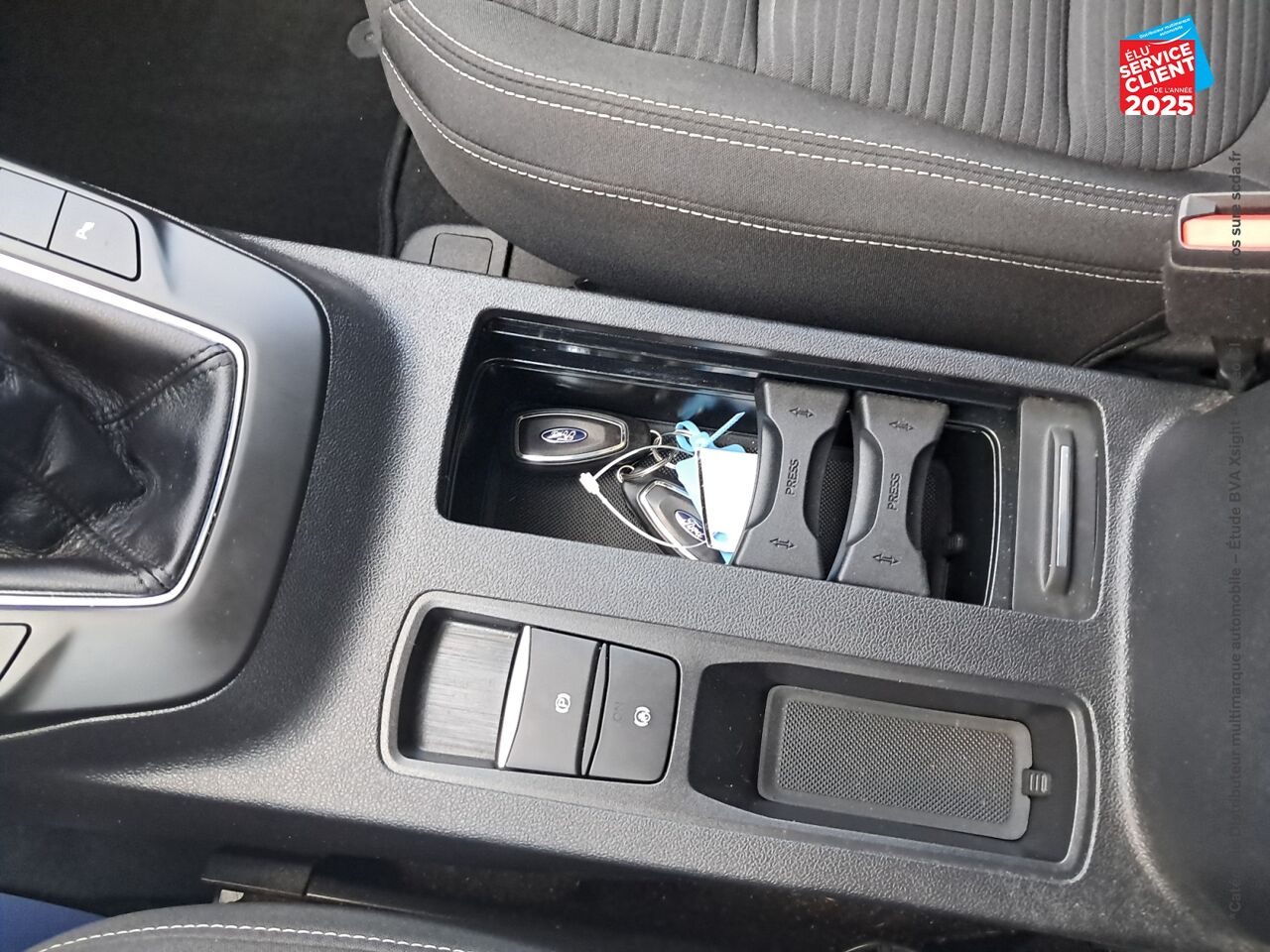Véhicule d'occasion FORD KUGA 2.0 ECOBLUE 150CH MHEV TITANIUM chez Hyundai Epernay