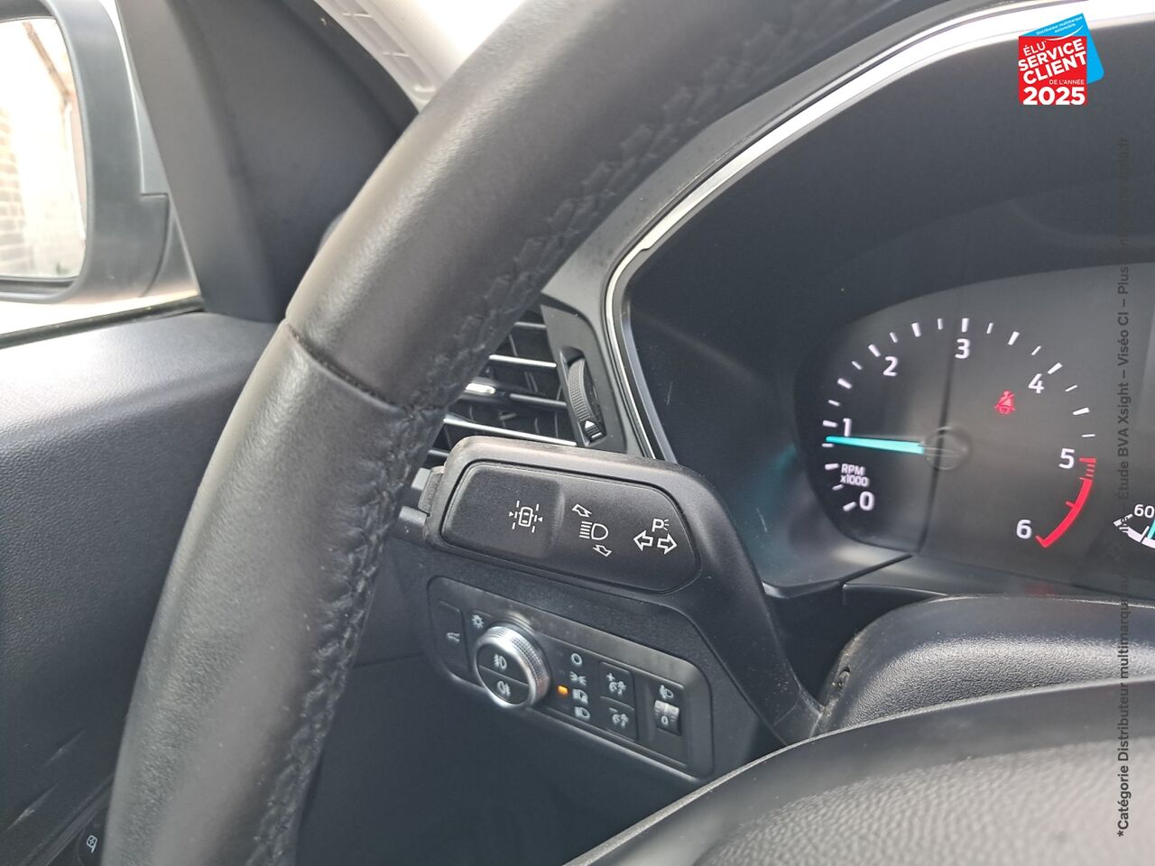 Véhicule d'occasion FORD KUGA 2.0 ECOBLUE 150CH MHEV TITANIUM chez Hyundai Epernay