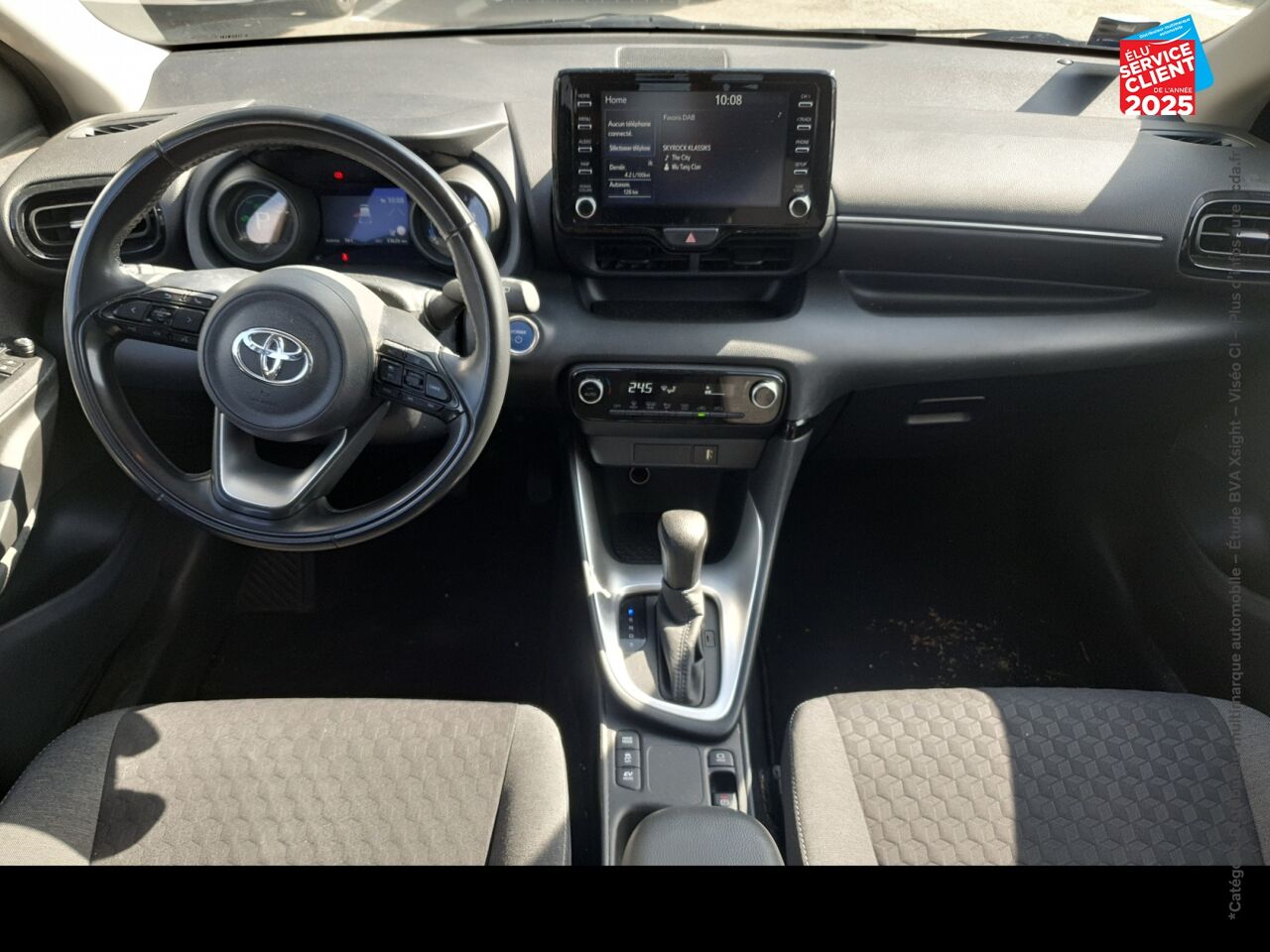 Véhicule d'occasion TOYOTA YARIS 116H DESIGN 5P MY21 chez Toyota Forbach