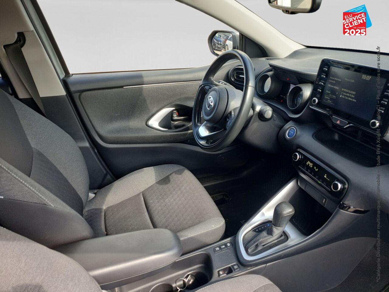 Véhicule d'occasion TOYOTA YARIS 116H DESIGN 5P MY21 chez Toyota Forbach