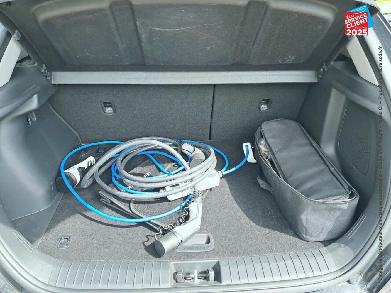 Véhicule d'occasion HYUNDAI KONA ELECTRIC 39KWH - 136CH CREATIVE chez Renault Sélestat