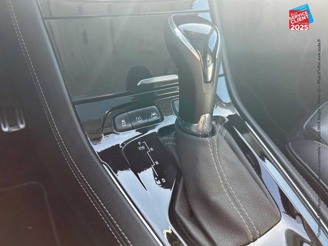 Véhicule d'occasion OPEL GRANDLAND X 2.0 D 177CH ULTIMATE BVA8 TPANO SIEGE CHAUF VENTIL CAMERA chez Opel Besançon