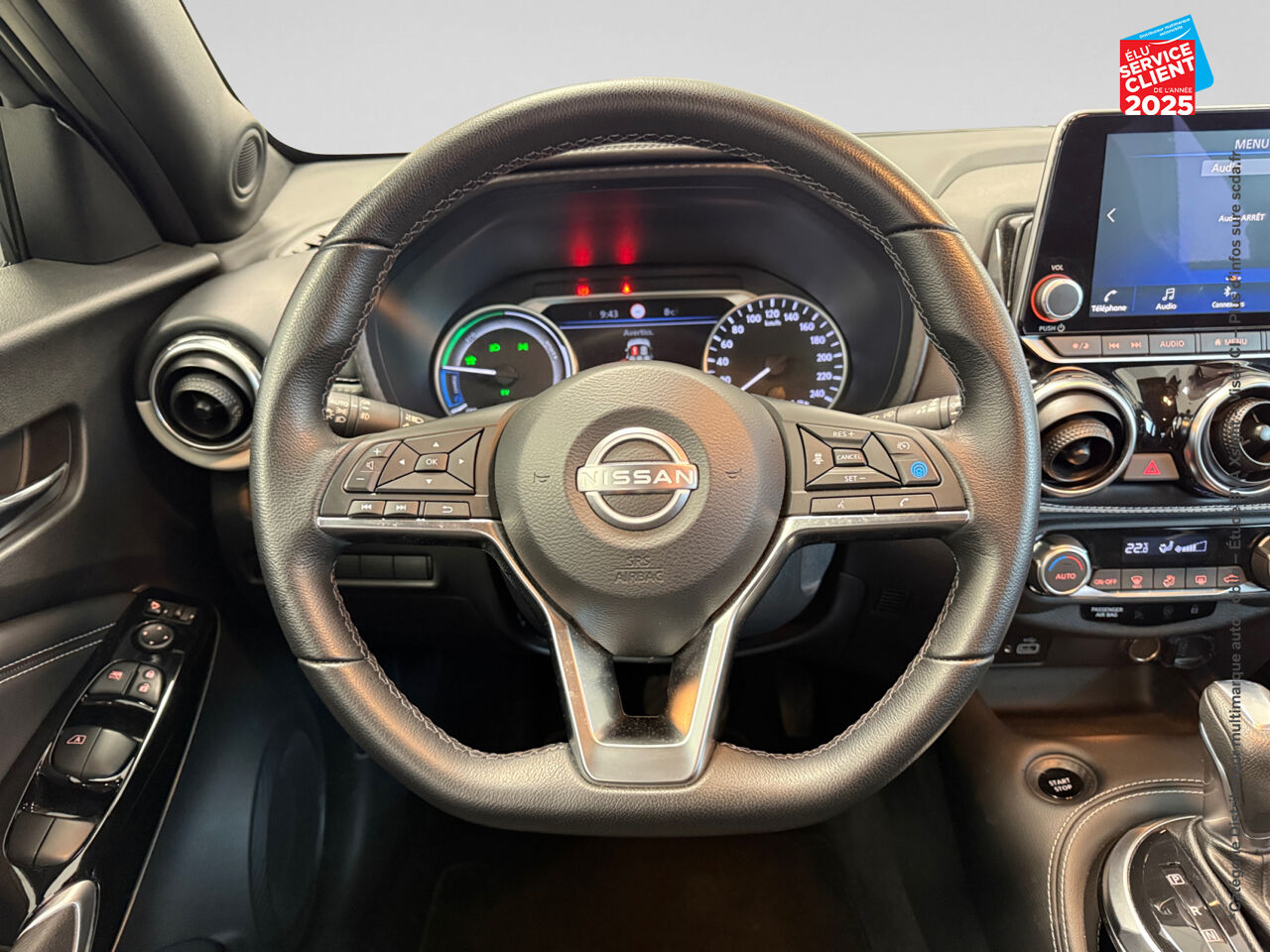 Véhicule d'occasion NISSAN JUKE 1.6 HYBRID 143CH PREMIERE EDITION 2023 SIEGES CUIR CAMERA chez Nissan Juke occasion