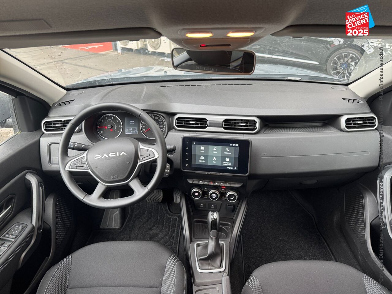 Véhicule d'occasion DACIA DUSTER 1.3 TCE 150CH FAP JOURNEY 4X2 EDC CAMERA chez Renault Saint-Louis