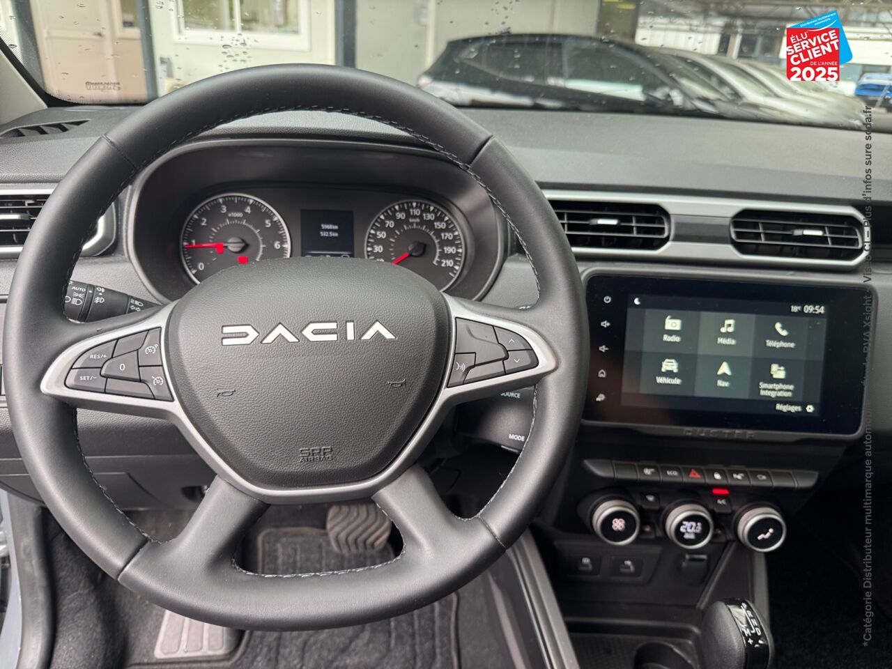 Véhicule d'occasion DACIA DUSTER 1.3 TCE 150CH FAP JOURNEY 4X2 EDC CAMERA chez Renault Saint-Louis