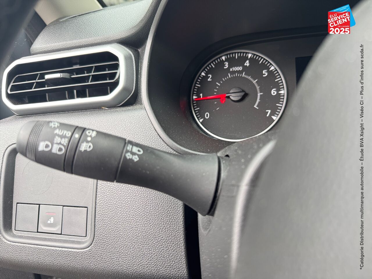 Véhicule d'occasion DACIA DUSTER 1.3 TCE 150CH FAP JOURNEY 4X2 EDC CAMERA chez Renault Saint-Louis