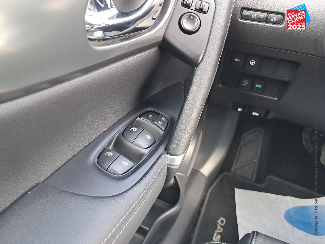 Véhicule d'occasion NISSAN QASHQAI 1.3 DIG-T 160CH TEKNA DCT 2019 TPANO SIEGES CHAUF GPS CAMERA chez Nissan Qashqai occasion