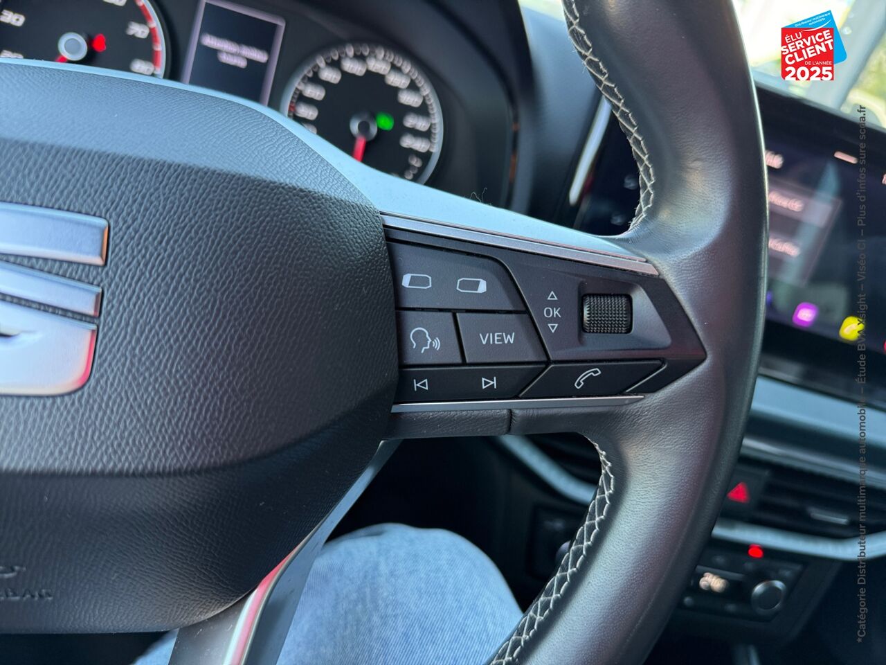 Véhicule d'occasion SEAT ARONA 1.0 TSI 110CH XPERIENCE DSG7 GPS CAMERA CARPLAY chez Renault Saint-Louis