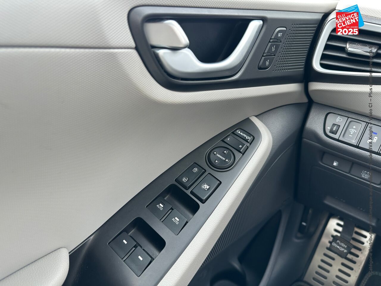 Véhicule d'occasion HYUNDAI IONIQ HYBRID 141CH EXECUTIVE chez Renault Colmar