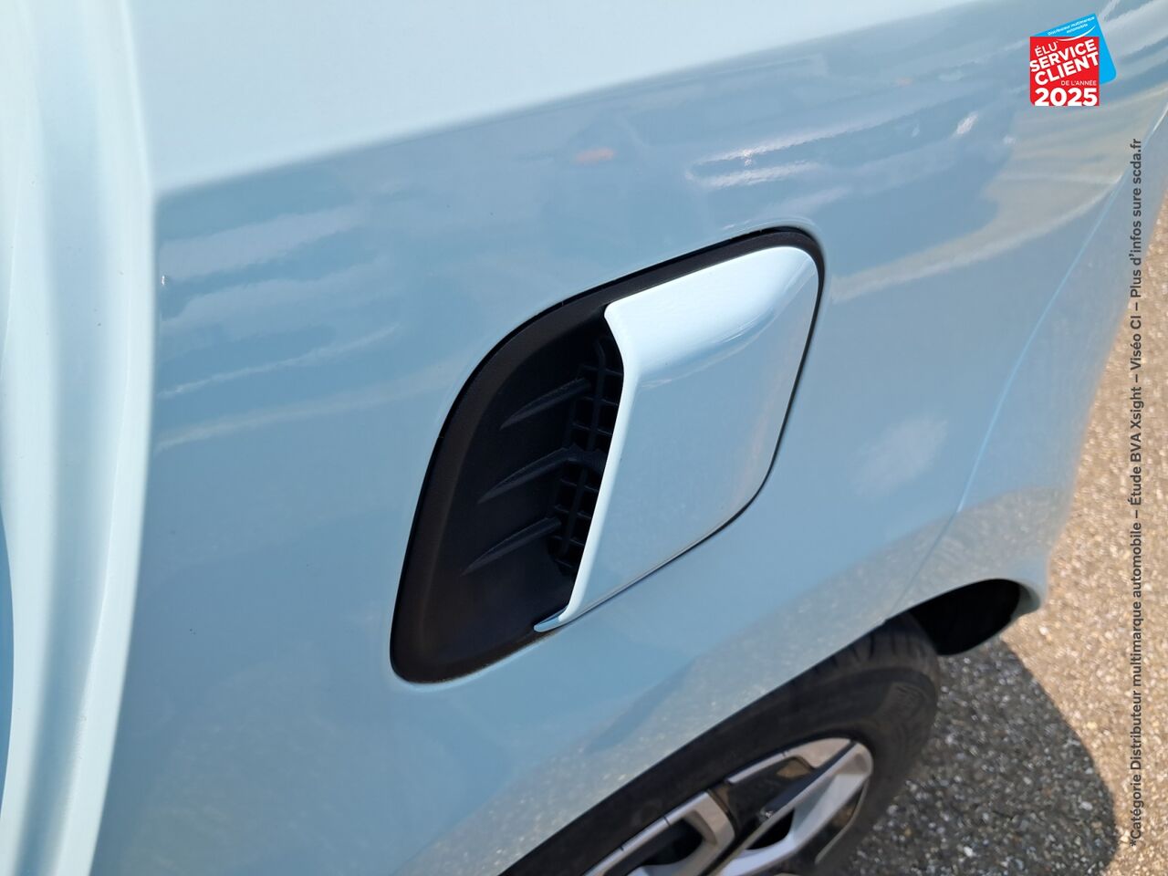 Véhicule d'occasion RENAULT TWINGO 1.0 SCE 65CH EQUILIBRE chez Nissan Dijon