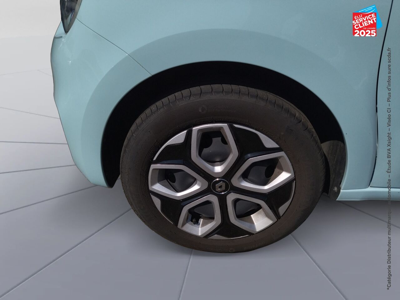 Véhicule d'occasion RENAULT TWINGO 1.0 SCE 65CH EQUILIBRE chez Nissan Strasbourg