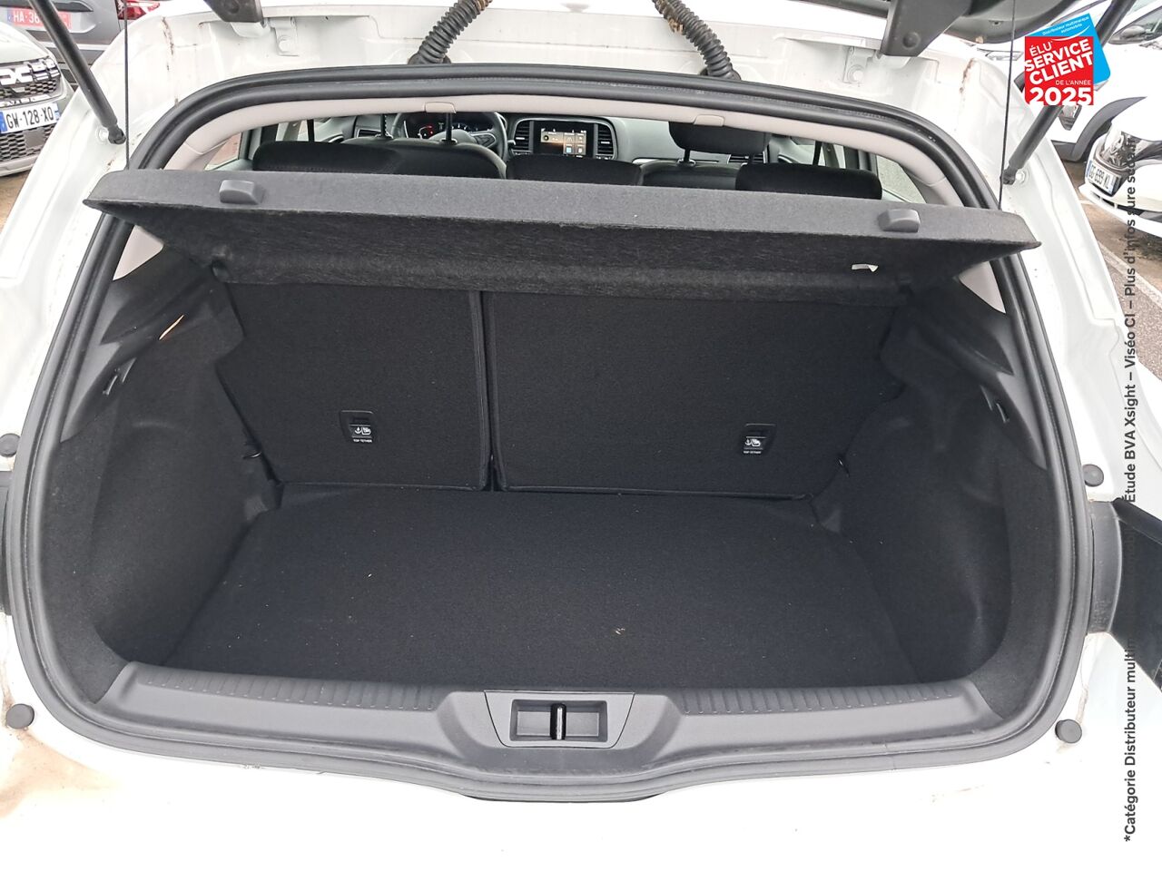 Véhicule d'occasion RENAULT MEGANE 1.3 TCE 140CH FAP BUSINESS EDC chez Nissan Belfort