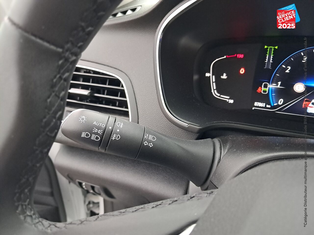 Véhicule d'occasion RENAULT MEGANE 1.3 TCE 140CH FAP BUSINESS EDC chez Nissan Belfort