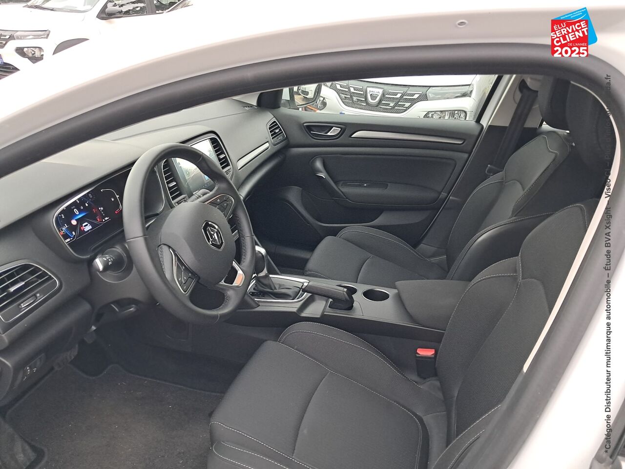 Véhicule d'occasion RENAULT MEGANE 1.3 TCE 140CH FAP BUSINESS EDC chez Nissan Belfort