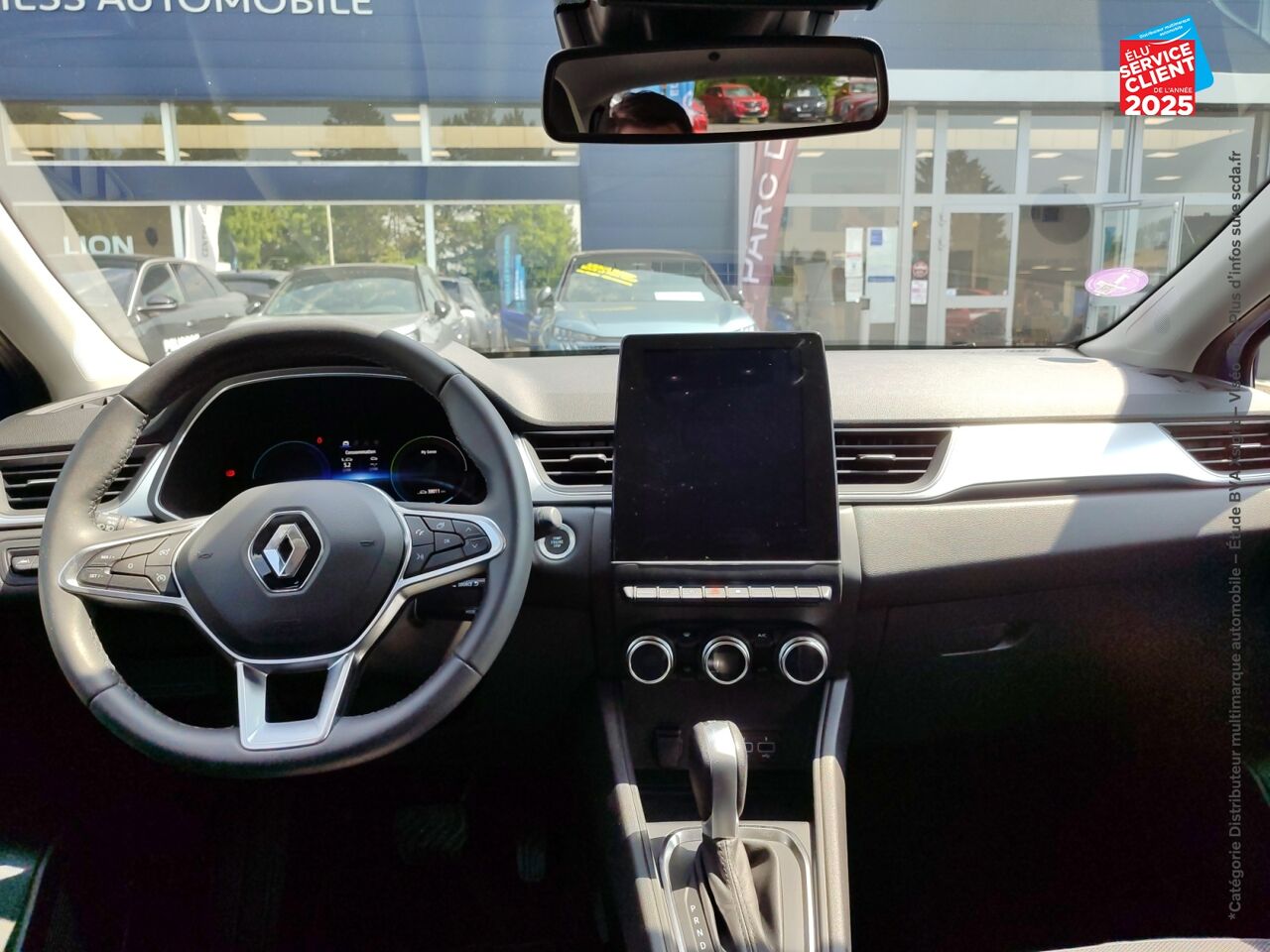 Véhicule d'occasion RENAULT CAPTUR 1.6 E-TECH HYBRIDE 145CH TECHNO chez Opel Verdun