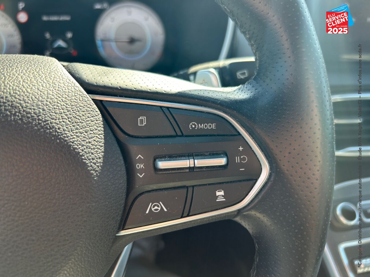 Véhicule d'occasion HYUNDAI SANTA FE 2.2 CRDI 202CH EXECUTIVE DCT-8 TPANO SIEGE CHAUF VENTIL VOLANT CHAUF CAMERA GPS chez Renault Saint-Louis