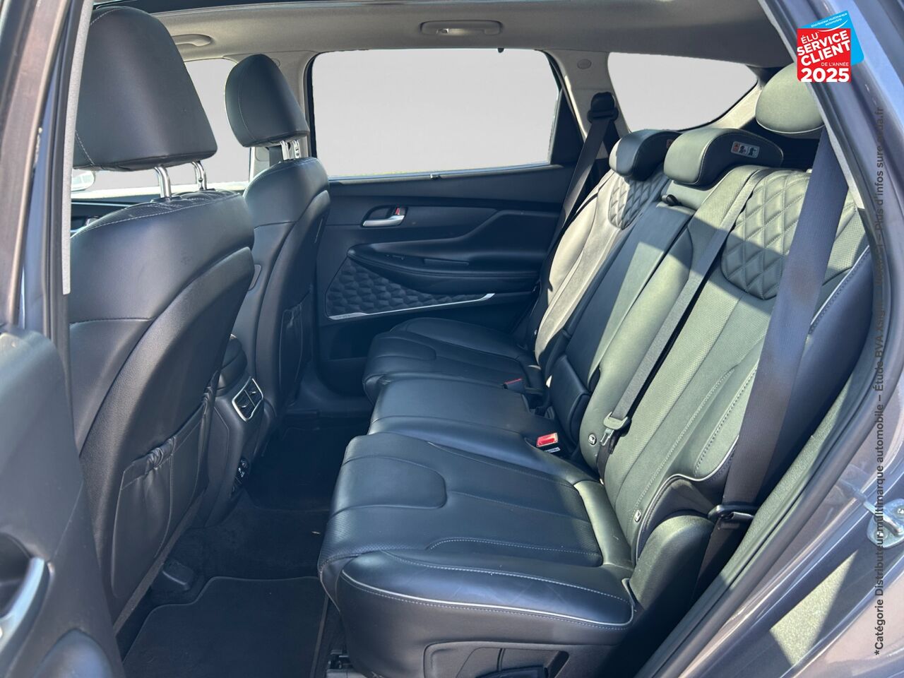 Véhicule d'occasion HYUNDAI SANTA FE 2.2 CRDI 202CH EXECUTIVE DCT-8 TPANO SIEGE CHAUF VENTIL VOLANT CHAUF CAMERA GPS chez Renault Saint-Louis