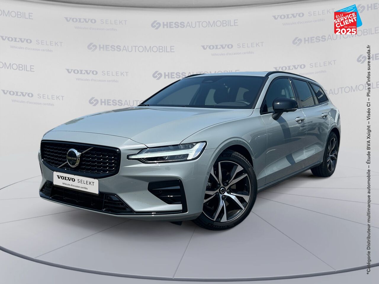 Véhicule d'occasion VOLVO V60 B3 163CH PLUS STYLE DARK DCT 7 chez Renault Sélestat