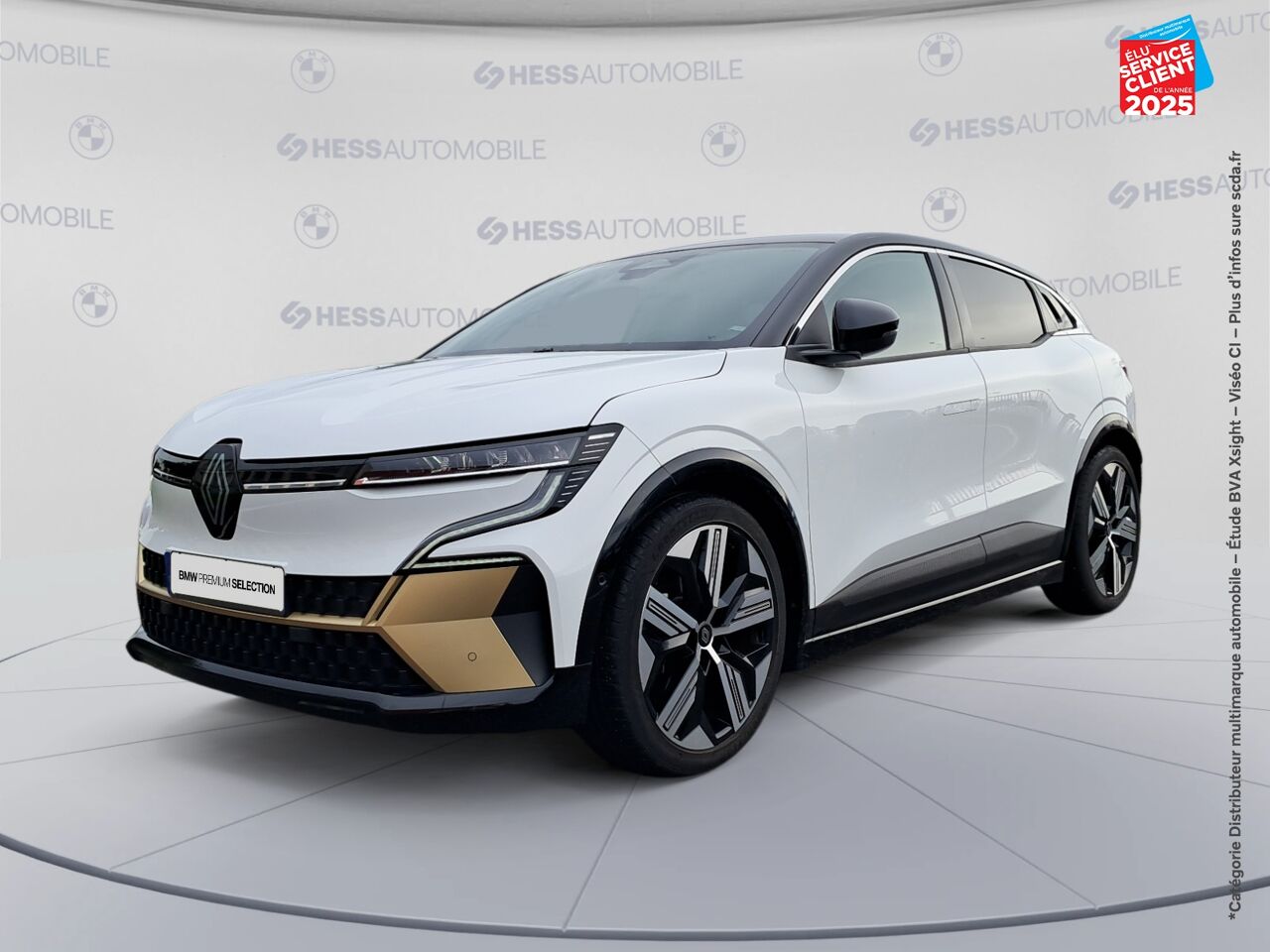 Véhicule d'occasion RENAULT MEGANE E-TECH ELECTRIC EV60 220CH ICONIC SUPER CHARGE chez Renault Saint-Louis