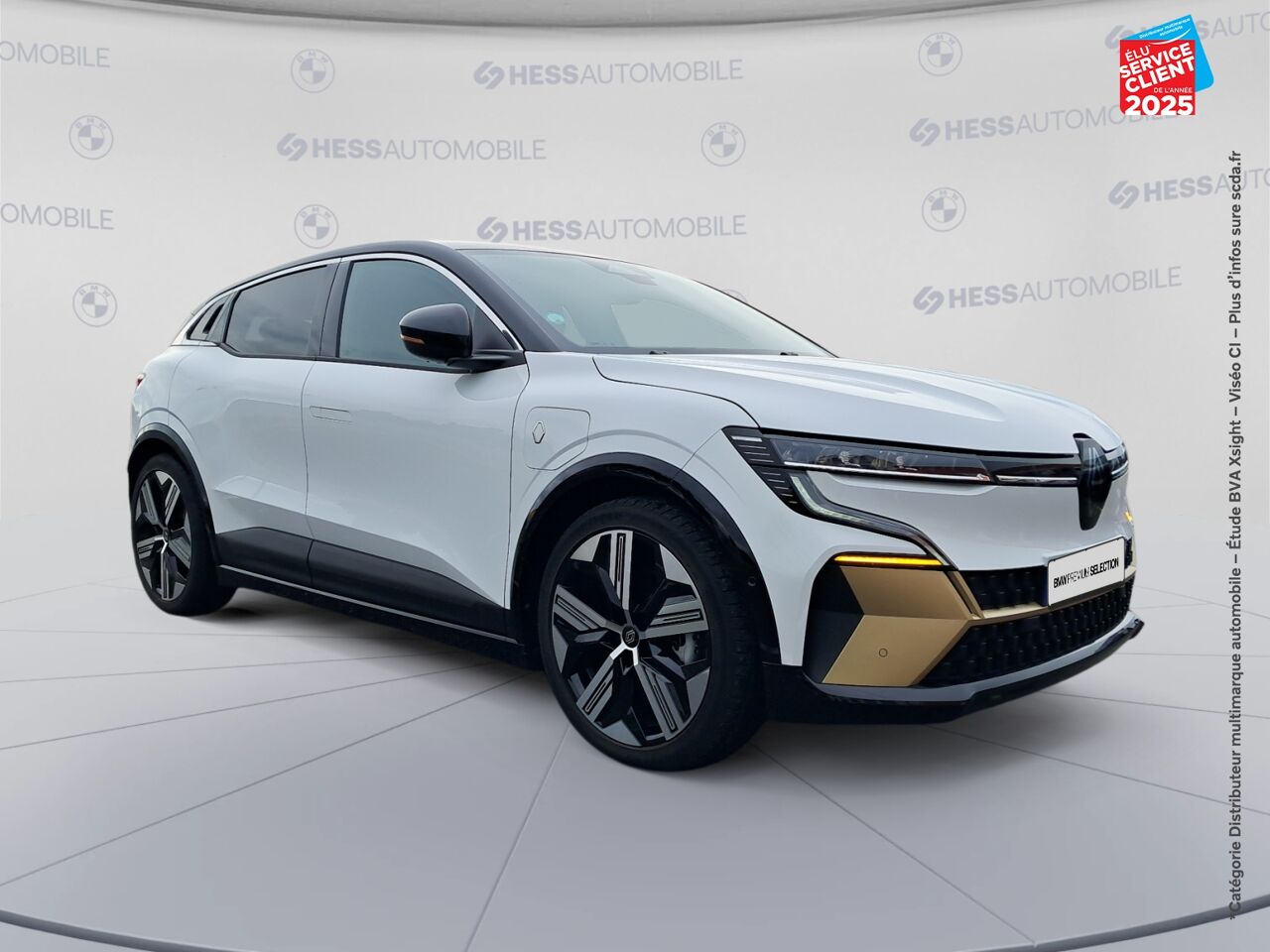 Véhicule d'occasion RENAULT MEGANE E-TECH ELECTRIC EV60 220CH ICONIC SUPER CHARGE chez Renault Saint-Louis