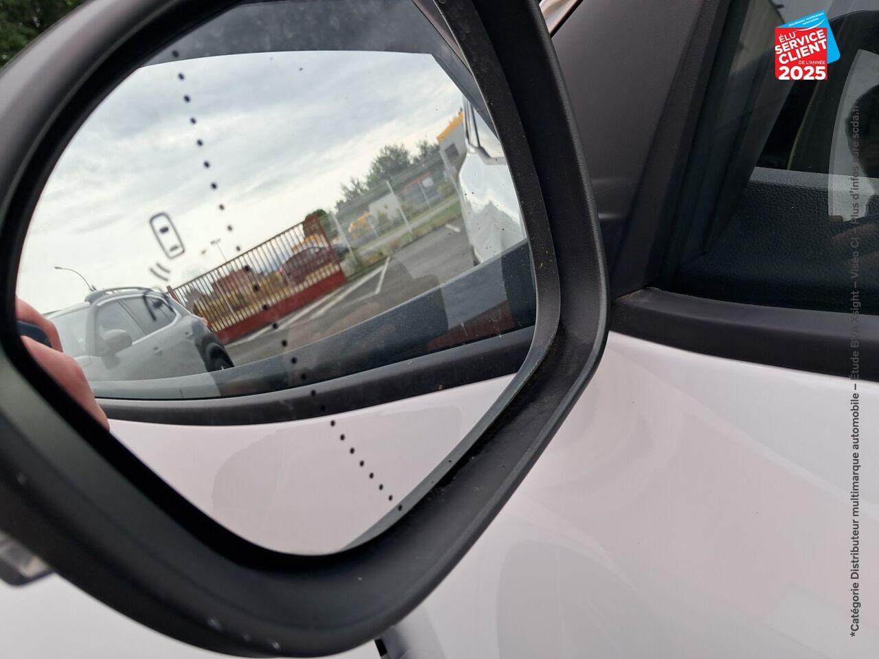 Véhicule d'occasion RENAULT MEGANE E-TECH ELECTRIC EV60 220CH ICONIC SUPER CHARGE chez Renault Saint-Louis