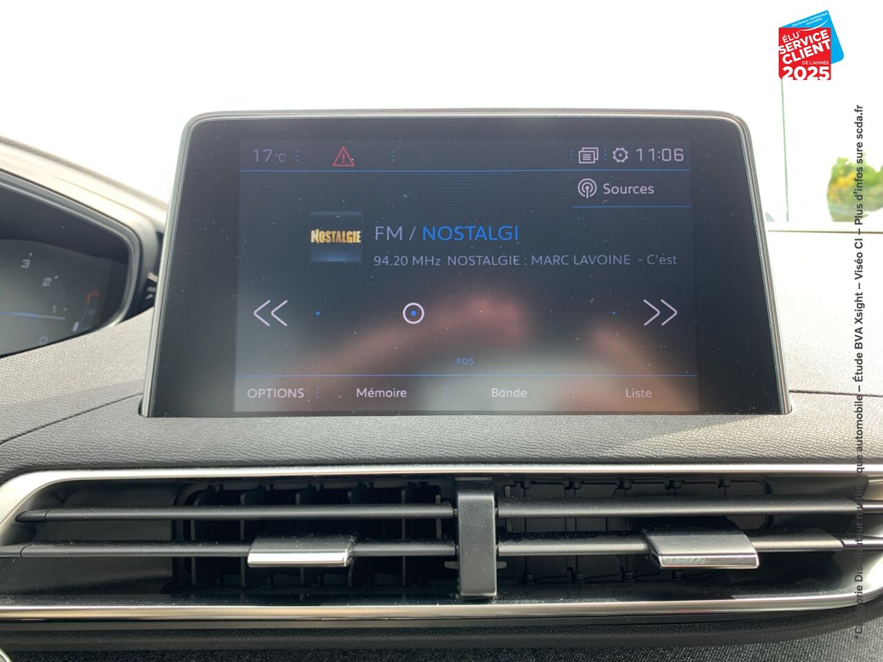 Véhicule d'occasion PEUGEOT 3008 1.2 PURETECH 130CH ALLURE S/S EAT6 CAMERA GPS chez Renault Saint-Louis