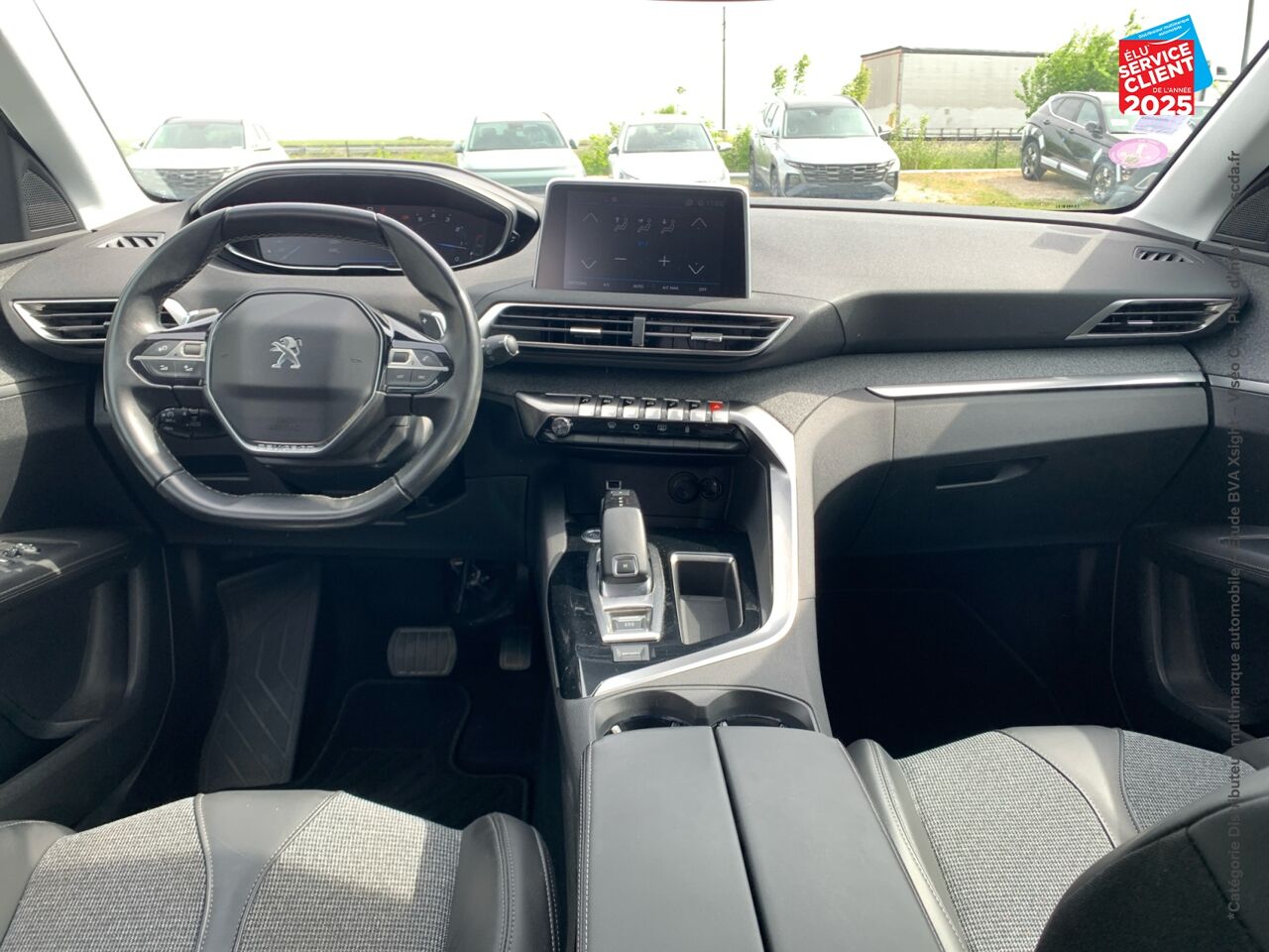 Véhicule d'occasion PEUGEOT 3008 1.2 PURETECH 130CH ALLURE S/S EAT6 CAMERA GPS chez Renault Saint-Louis