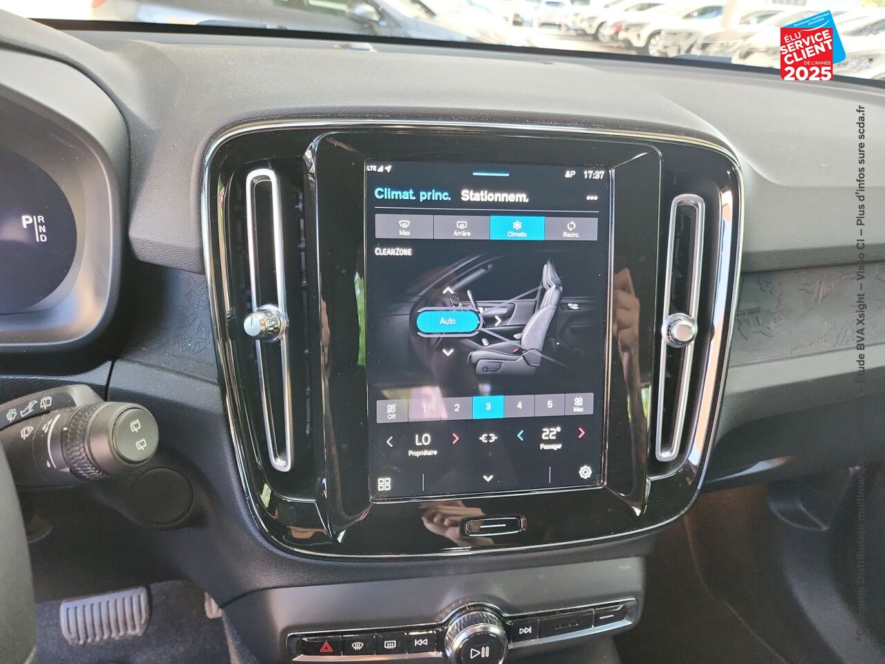 Véhicule d'occasion VOLVO XC40 RECHARGE 231CH START EDT chez Volvo Epernay