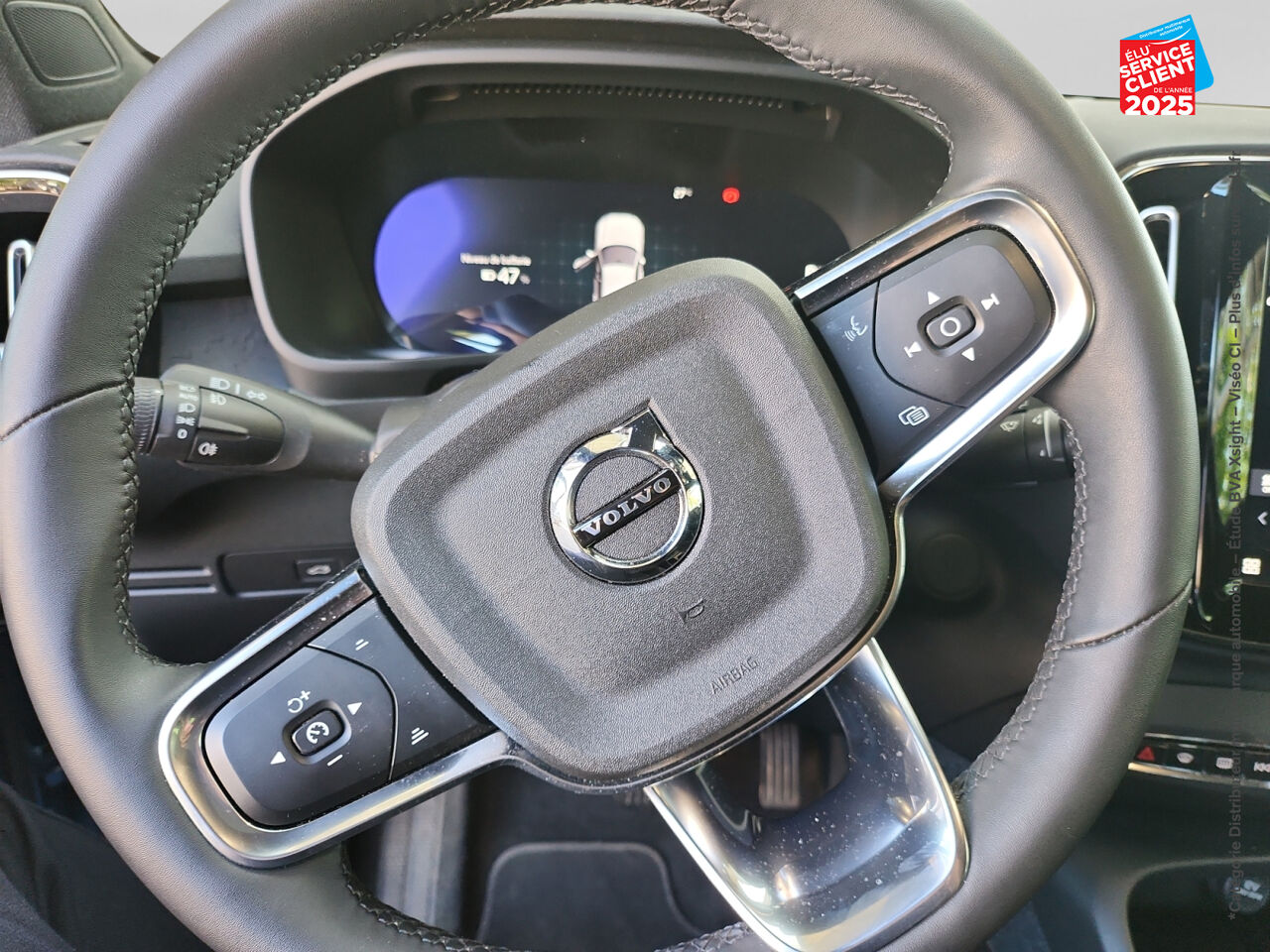 Véhicule d'occasion VOLVO XC40 RECHARGE 231CH START EDT chez Volvo Epernay
